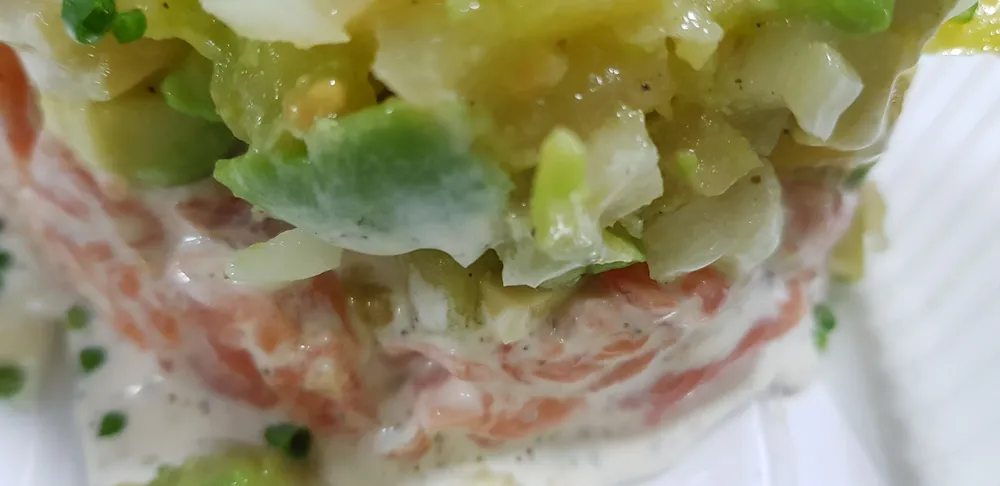 Tartar de Salmón Ahumado — Foto completa